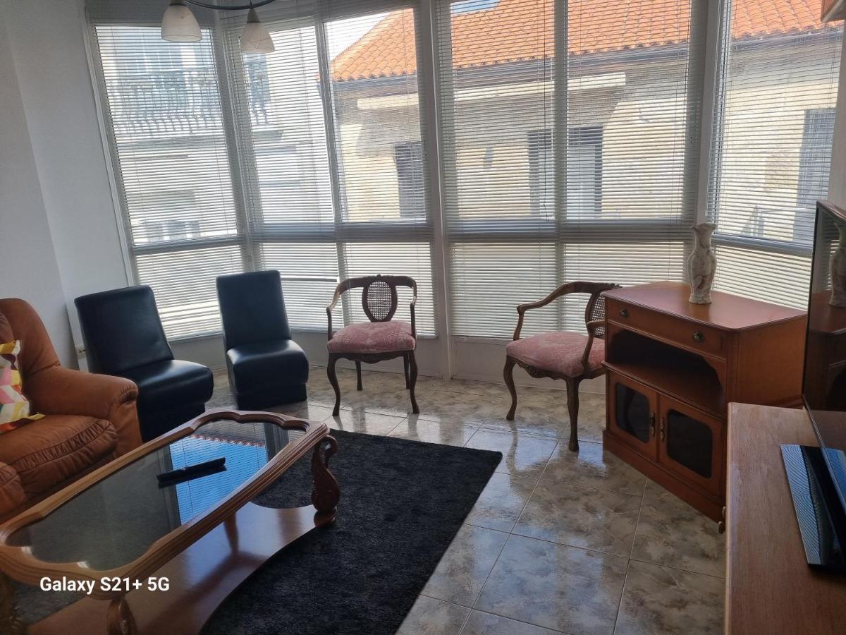 Апартаменты Triplex Corral Эль-Грове Экстерьер фото
